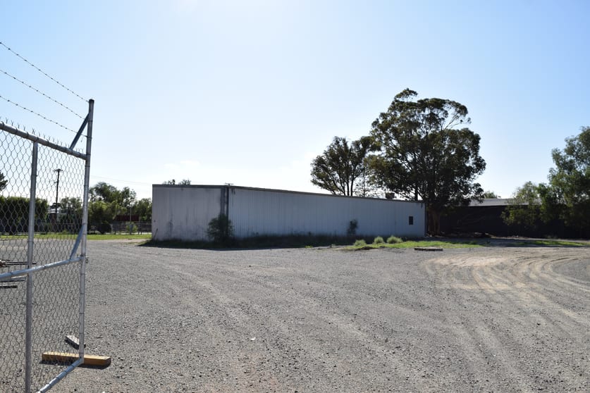Click to view all images 20-22 Matthews Street Parkes NSW 2870 - Image 2