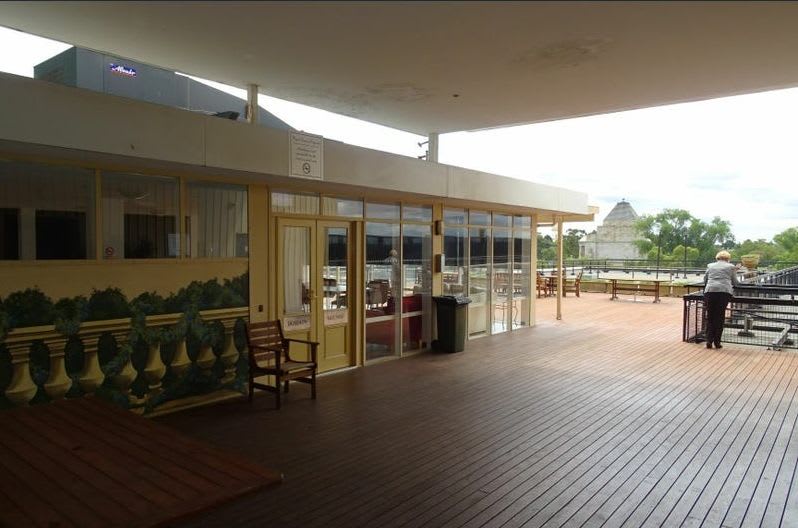 Click to view all images 402/370 St Kilda Road Melbourne VIC 3004 - Image 3