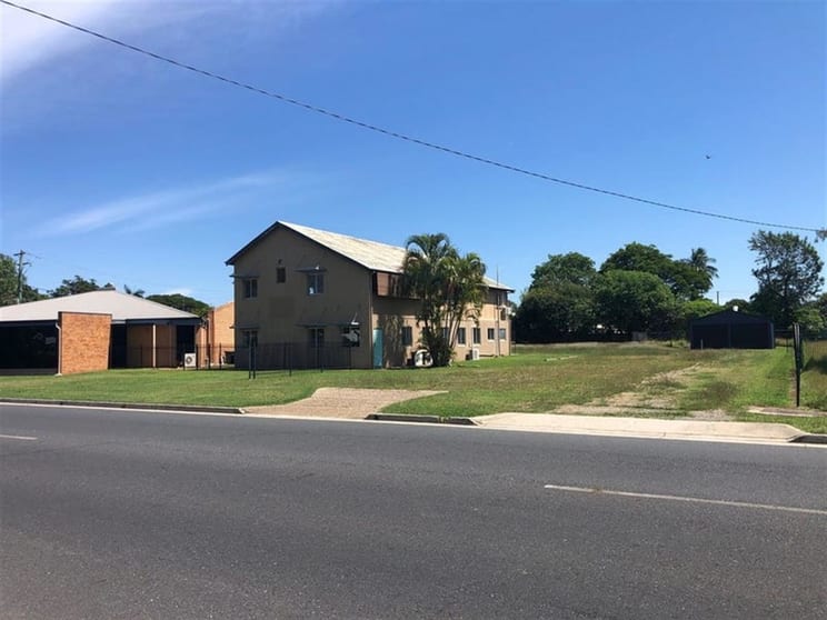 Click to view all images 101 High Street Berserker QLD 4701 - Image 1