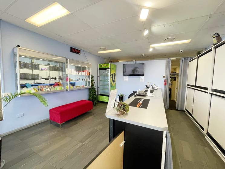Click to view all images 4/390 Kingston Road Logan Central QLD 4114 - Image 3