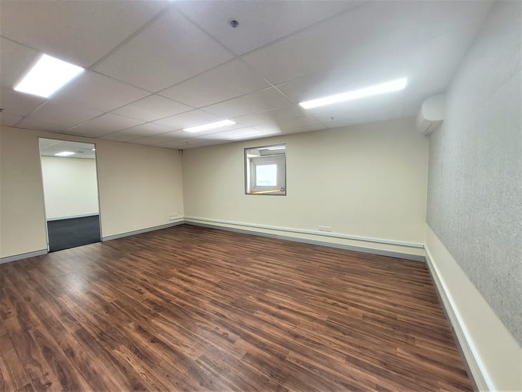 Click to view all images 218/354 Eastern Valley Way Chatswood NSW 2067 - Image 3