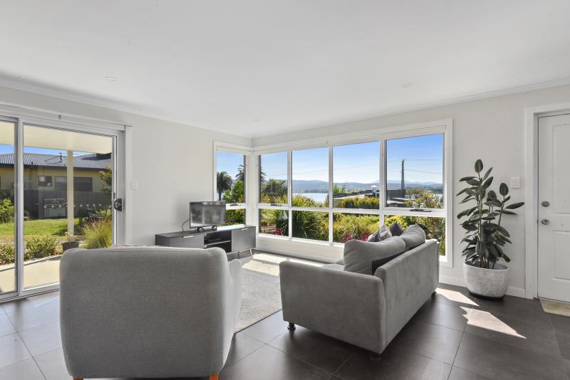 Click to view all images 291 Gravelly Beach Road Gravelly Beach TAS 7276 - Image 3