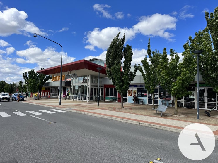 Click to view all images 101/2 Henshall Way Macquarie ACT 2614 - Image 2