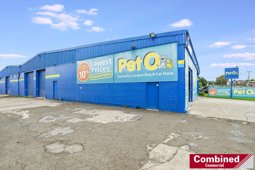 Click to view all images 60 Blaxland Road Campbelltown NSW 2560 - Image 2