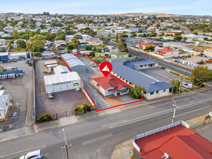 Click to view all images 56 Mortlock Terrace Port Lincoln SA 5606 - Image 1