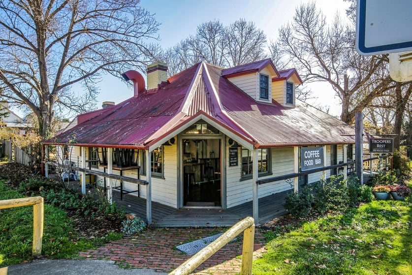 Click to view all images 202 Wallace Street Braidwood NSW 2622 - Image 1