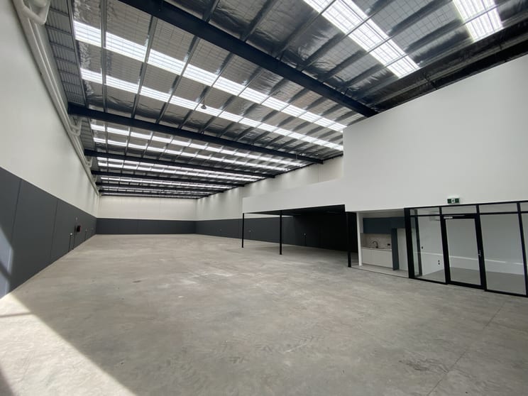 Click to view all images 191 O'Herns Road Epping VIC 3076 - Image 2