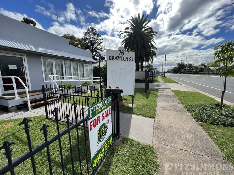 Click to view all images 76 Drayton Street Dalby QLD 4405 - Image 3