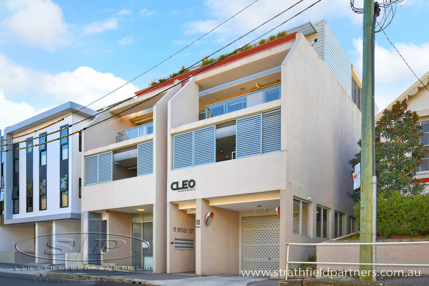 Click to view all images 11 Ross Street Glebe NSW 2037 - Image 1