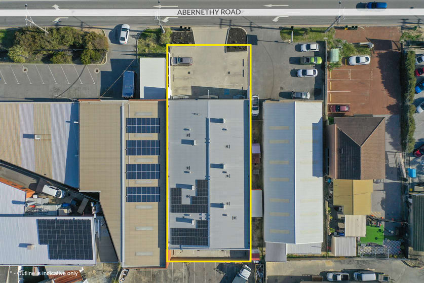 Click to view all images 107 Abernethy Road Belmont WA 6104 - Image 2