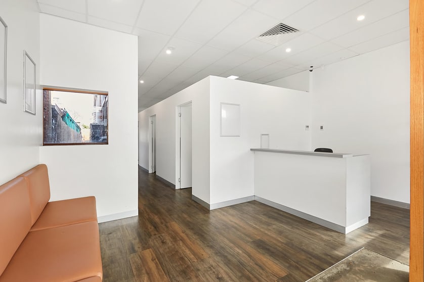 Click to view all images 566 North Road Ormond VIC 3204 - Image 3