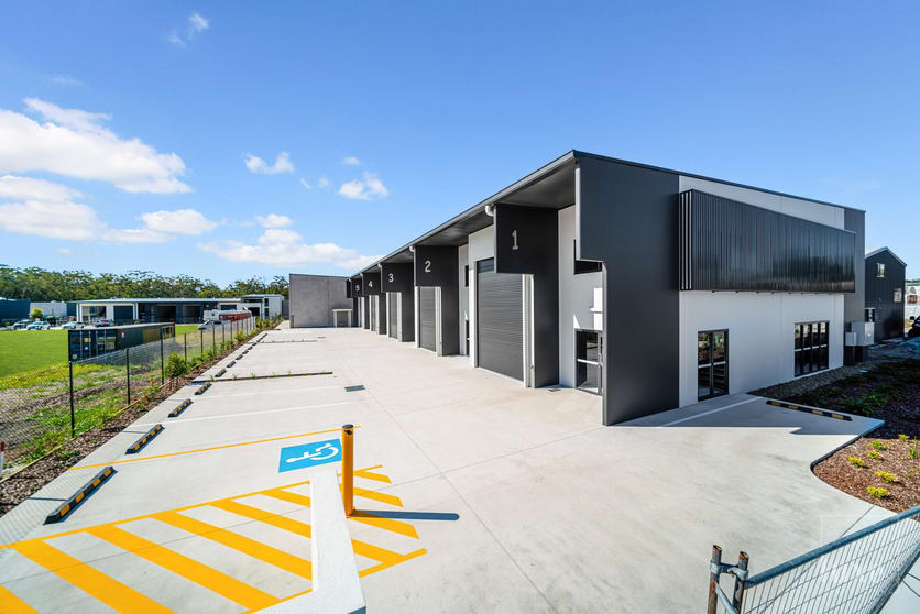 Click to view all images 3/4 Lenco Crescent Landsborough QLD 4550 - Image 2