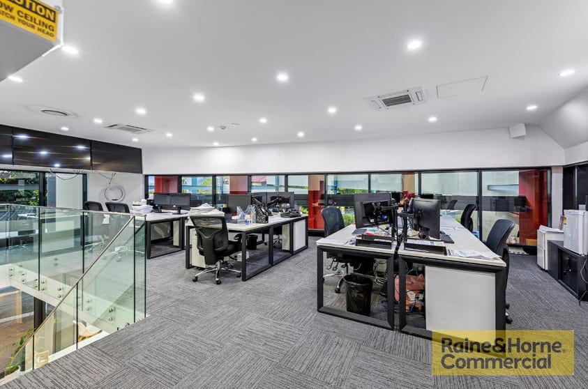 Click to view all images 223 Leichhardt Street Spring Hill QLD 4000 - Image 2