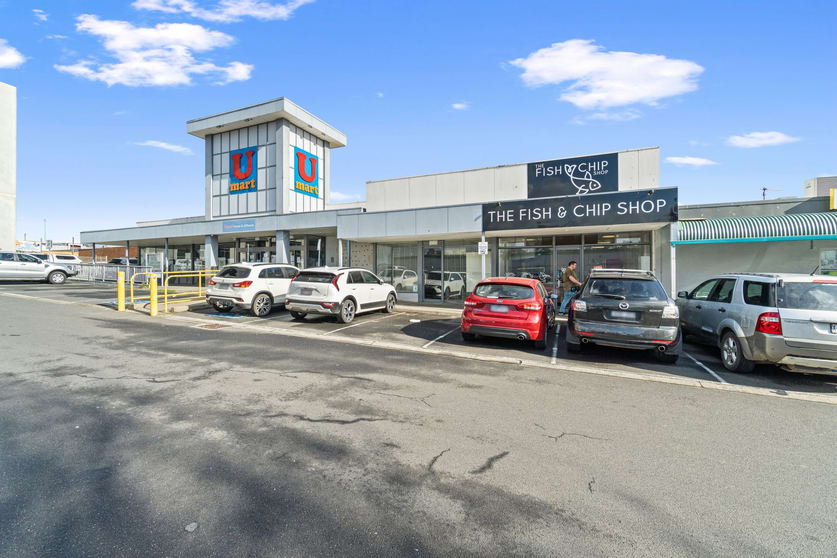 Click to view all images 2/33-37 Post Office Place Traralgon VIC 3844 - Image 3