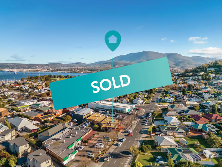 Click to view all images 23 Franklin Street Lindisfarne TAS 7015 - Image 1