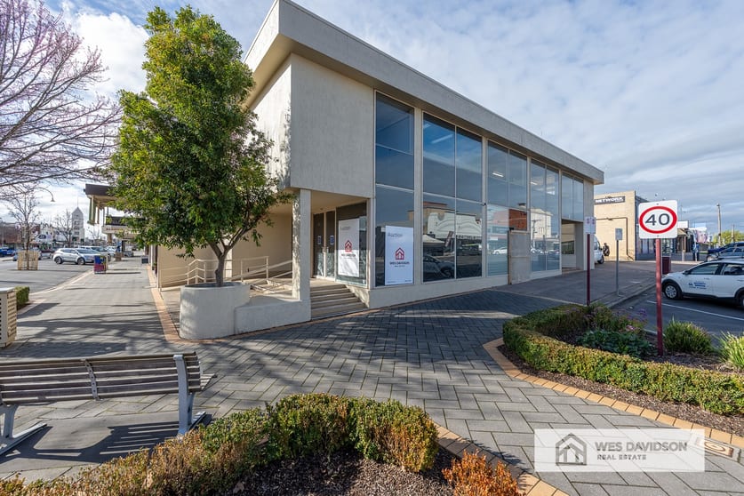 73 Firebrace Street Horsham VIC 3400 - Image 1