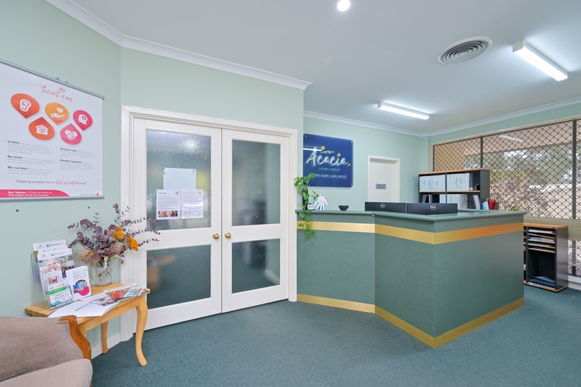 Click to view all images 176 Grove Road Lesmurdie WA 6076 - Image 3