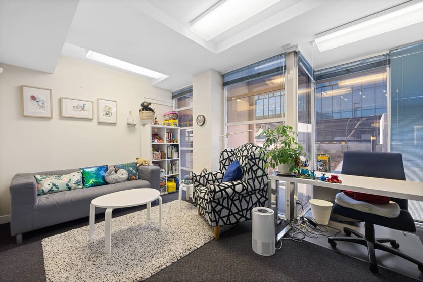 Click to view all images 12-14/2 King Street Deakin ACT 2600 - Image 3