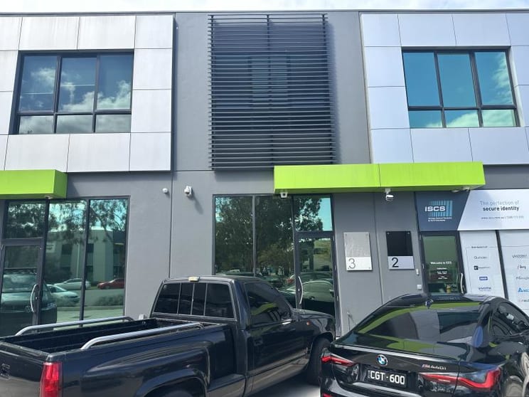 Click to view all images 3 - 34 Wirraway Drive Port Melbourne VIC 3207 - Image 1