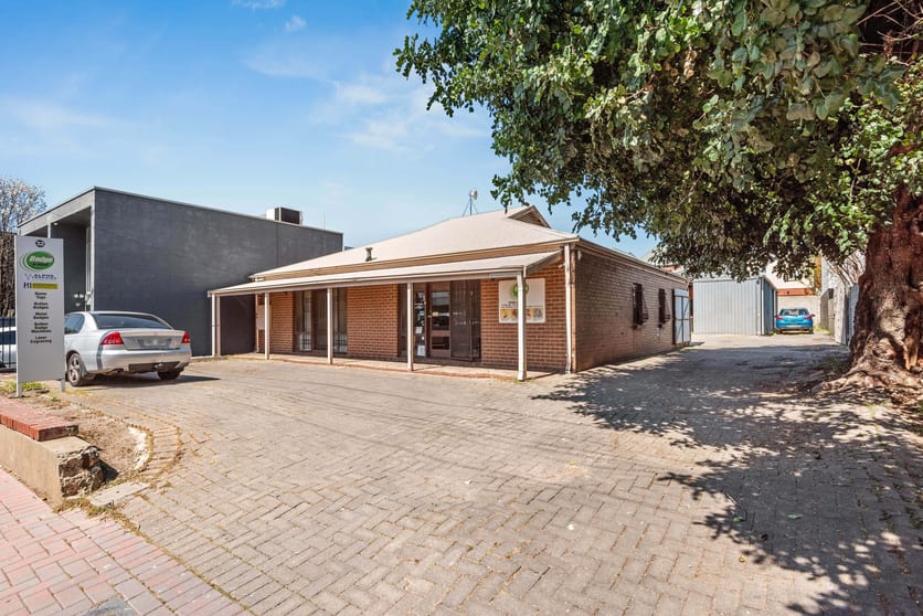 Click to view all images 32 Chapel Street Norwood SA 5067 - Image 3