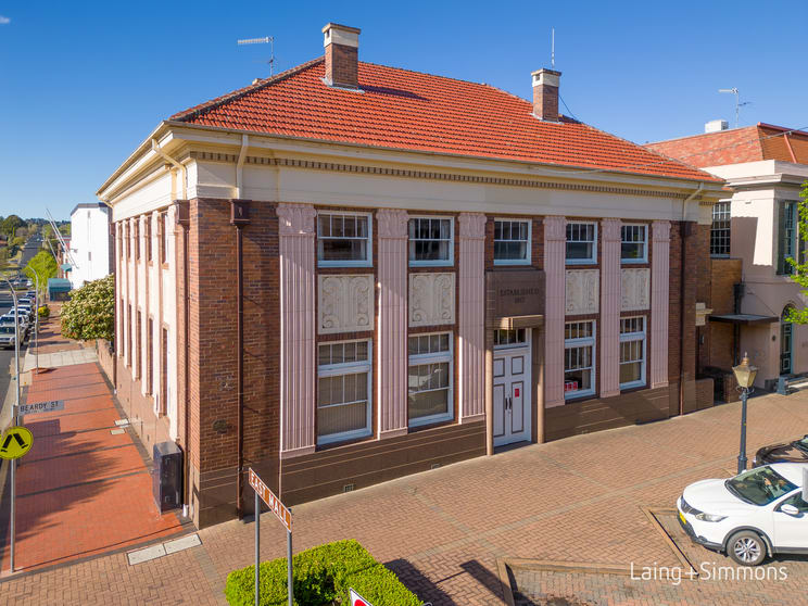Click to view all images 139-141 Beardy Street Armidale NSW 2350 - Image 1