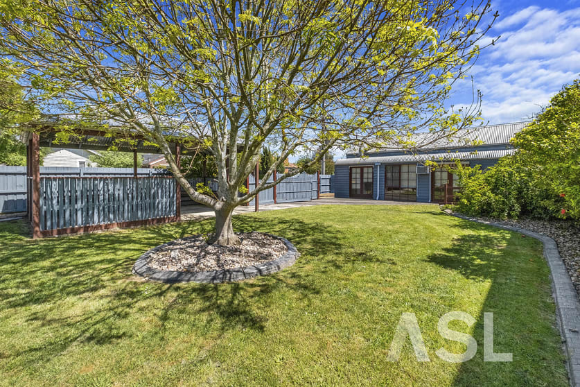 231 & 235 Dowling Street Wendouree VIC 3355 - Image 2