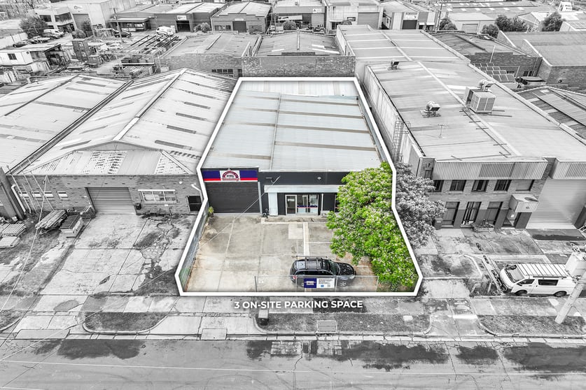 Click to view all images 7 Parer St Reservoir VIC 3073 - Image 2