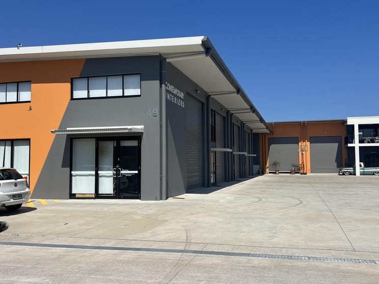 Click to view all images Unit 2/49 Dacmar Road Coolum Beach QLD 4573 - Image 2