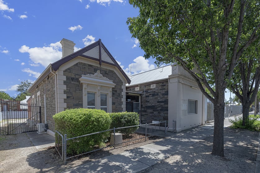 Click to view all images 35 Richard Street Hindmarsh SA 5007 - Image 1