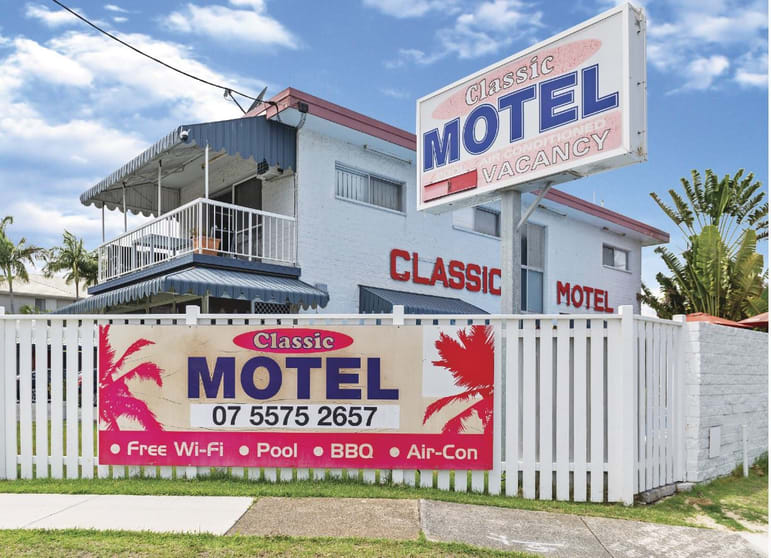 Click to view all images 2429 Gold Coast Highway Mermaid Beach QLD 4218 - Image 1