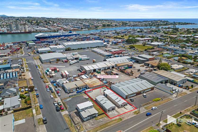 Click to view all images 120 Tarleton Street East Devonport TAS 7310 - Image 2