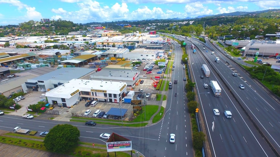 Click to view all images 14 Spencer Road Nerang QLD 4211 - Image 2