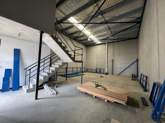 Click to view all images Unit 6/8 Jindalee Place Riverwood NSW 2210 - Image 3