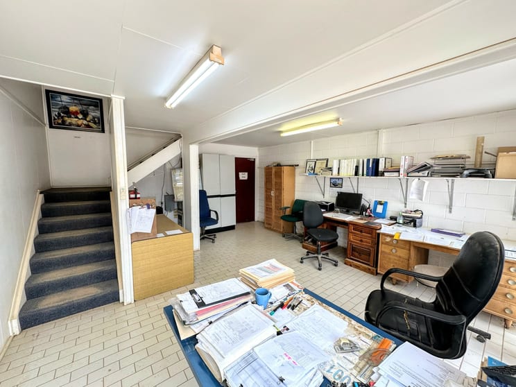 Click to view all images 8/25 Parramatta Road Underwood QLD 4119 - Image 2