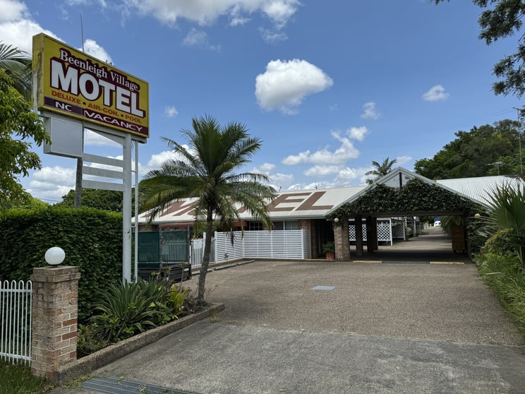 Click to view all images Beenleigh QLD 4207 - Image 1