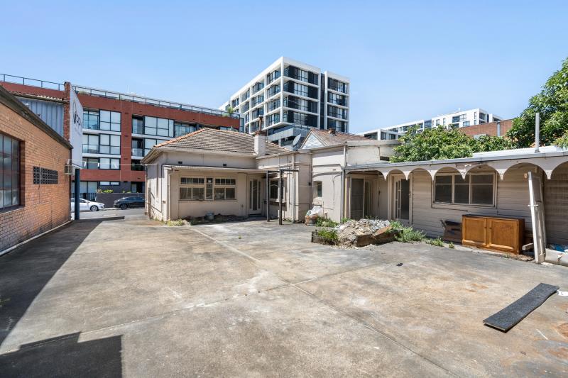 Click to view all images 21 Grosvenor Street Abbotsford VIC 3067 - Image 3