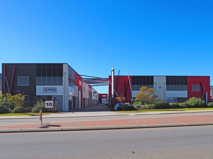 Click to view all images 4/10 Prestige Parade Wangara WA 6065 - Image 3