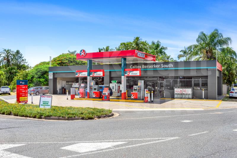 Click to view all images Whole of the property/2 Bridge Street Berserker QLD 4701 - Image 1