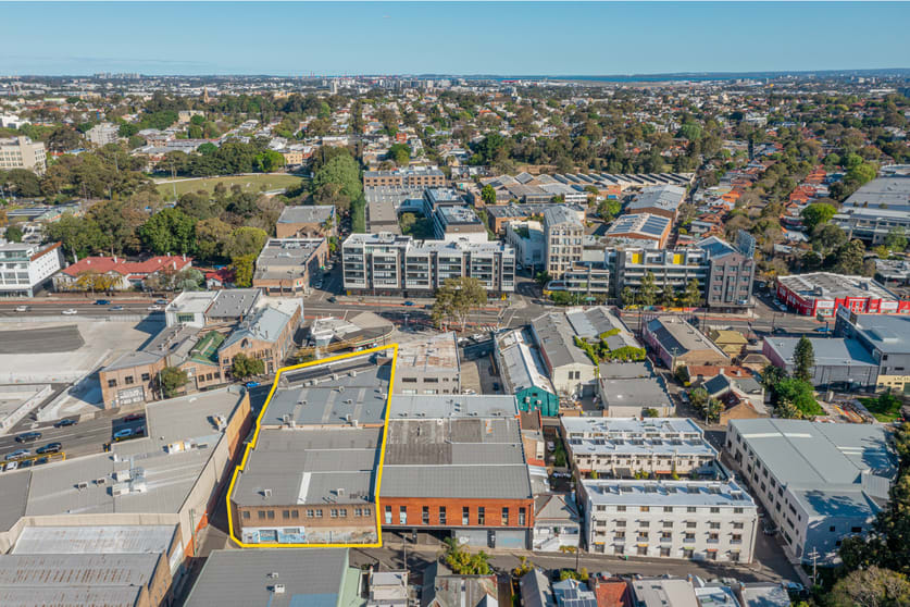 Click to view all images 112 Pyrmont Bridge Road Annandale NSW 2038 - Image 2