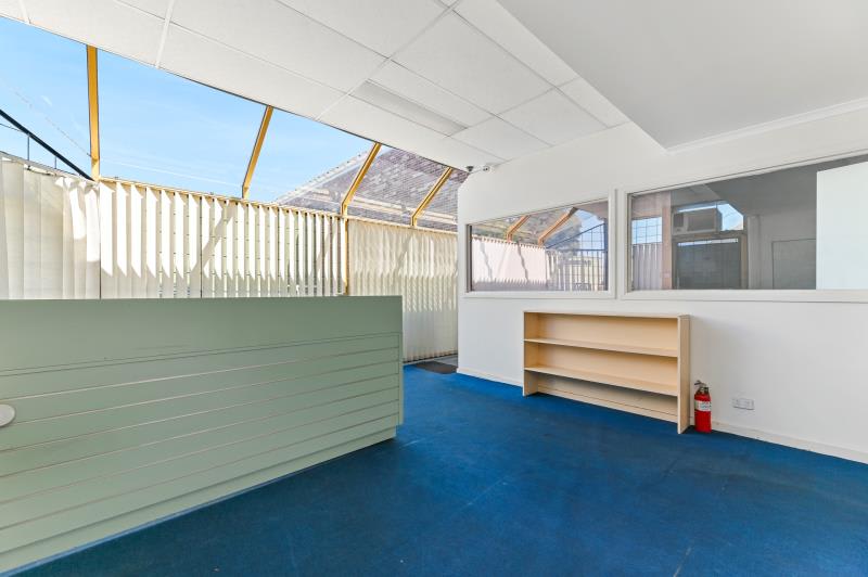 Click to view all images 1 - 5 Bungaleen Court Dandenong South VIC 3175 - Image 3