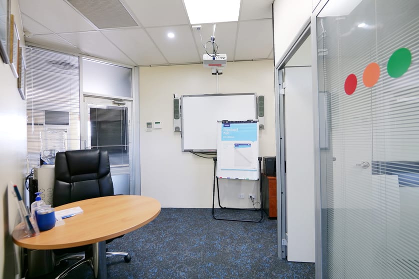 Click to view all images Unit 8/76 Canning Highway Victoria Park WA 6100 - Image 2