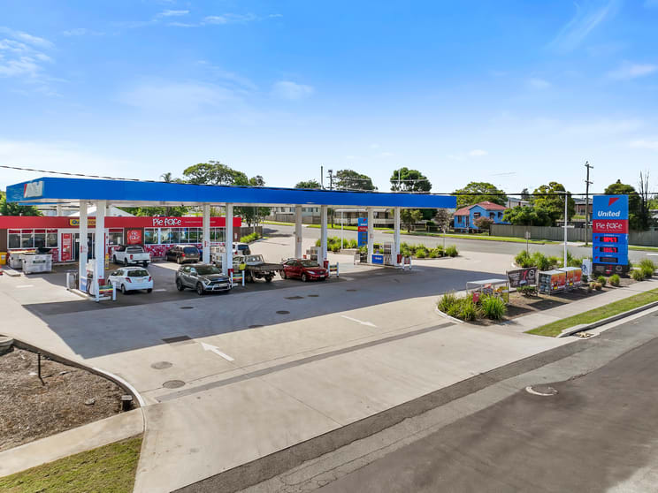 Click to view all images 19 Henry Street Nanango QLD 4615 - Image 2