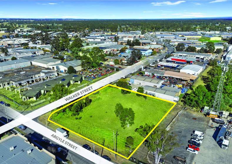 Click to view all images 1 Walker Street South Windsor NSW 2756 - Image 2