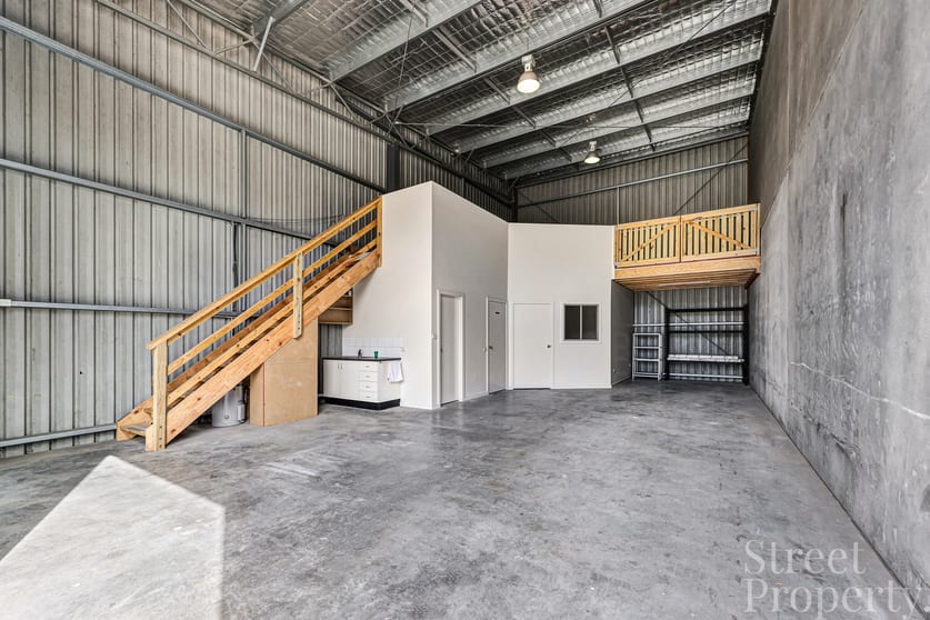 Click to view all images 8/45 Sandringham Avenue Thornton NSW 2322 - Image 2