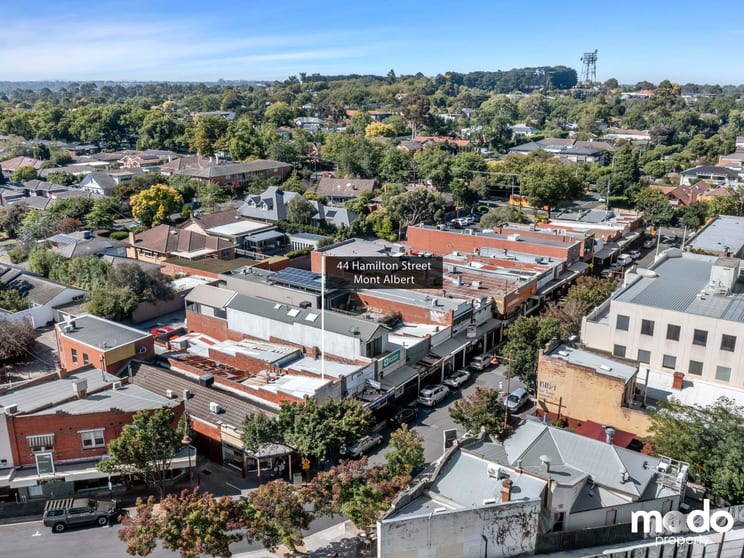 Click to view all images 44 Hamilton Street Mont Albert VIC 3127 - Image 3