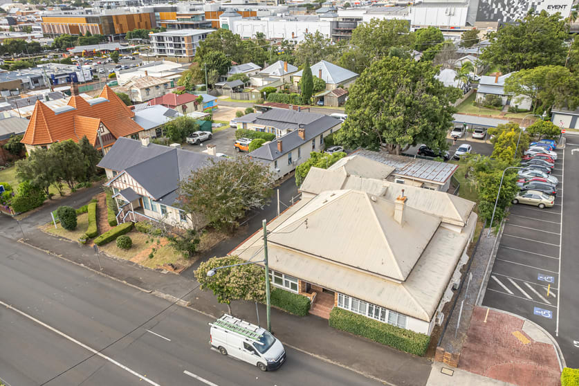 Click to view all images 114 Russell Street Toowoomba City QLD 4350 - Image 2