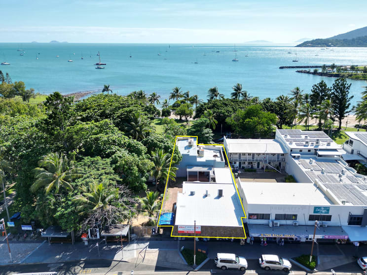 Click to view all images 283 Shute Harbour Road Airlie Beach QLD 4802 - Image 1