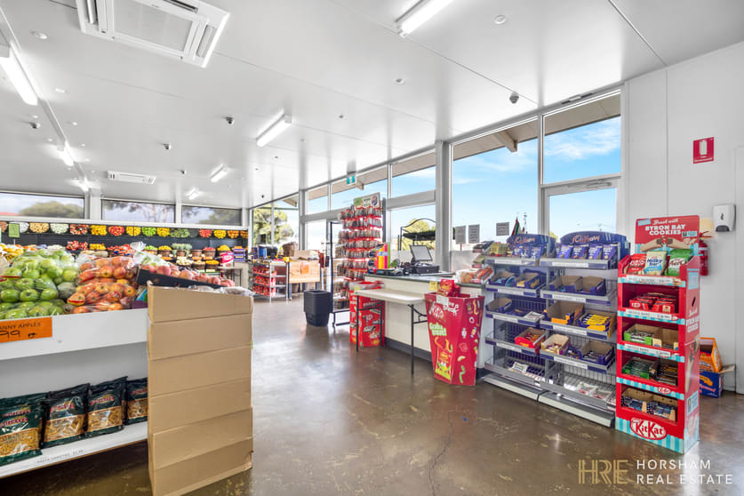 Click to view all images 40 Urquhart Street Horsham VIC 3400 - Image 3