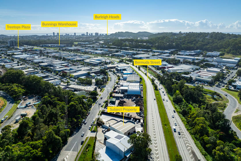 Click to view all images 44 Hutchinson Street Burleigh Heads QLD 4220 - Image 2