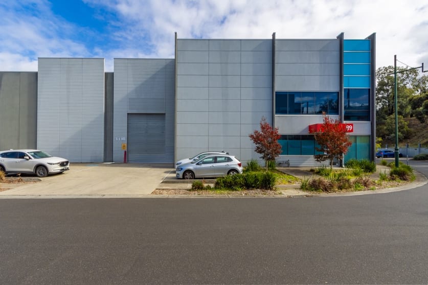 Click to view all images 89 McClure Road Kensington VIC 3031 - Image 2